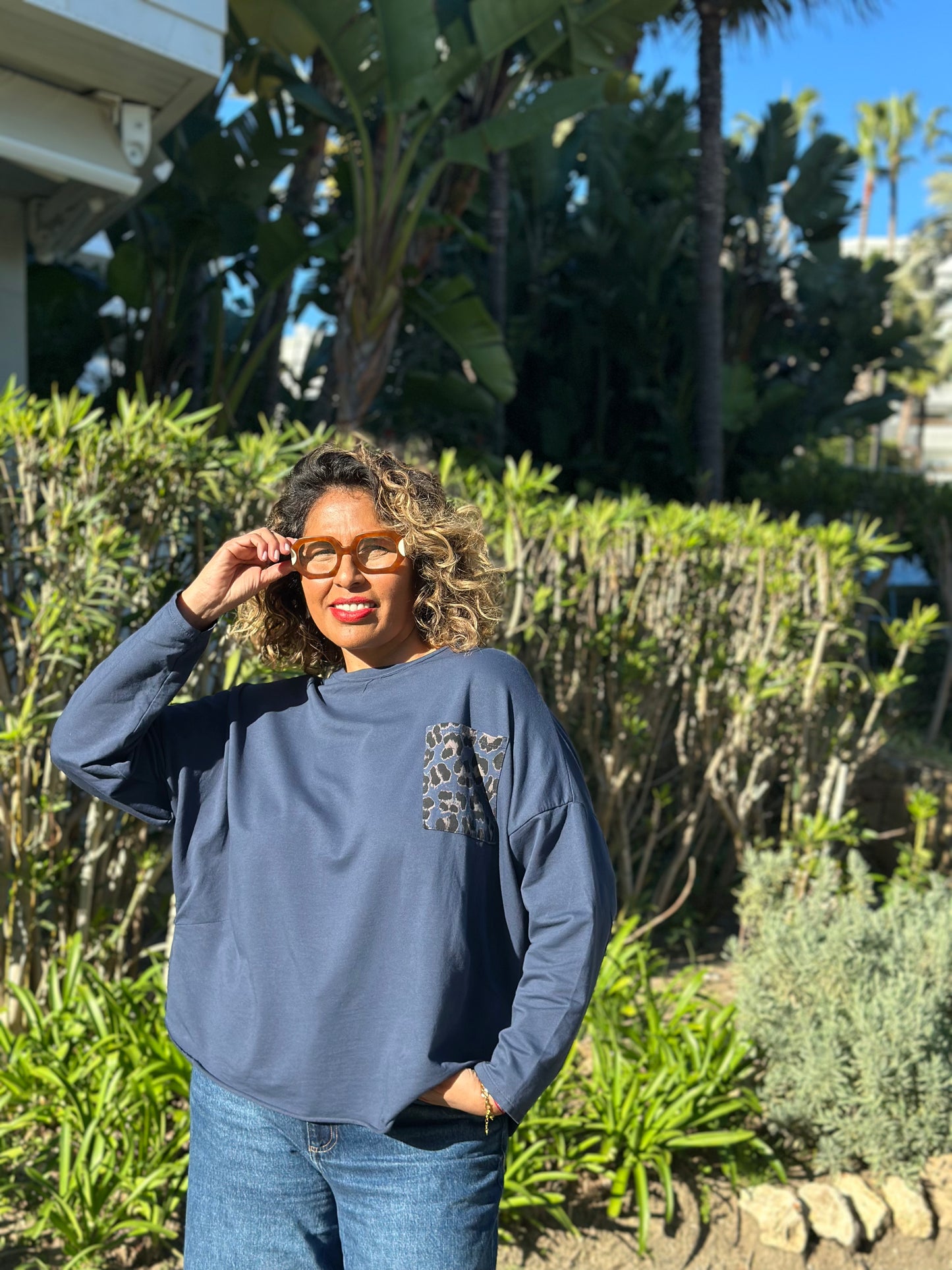 SUDADERA REGINA